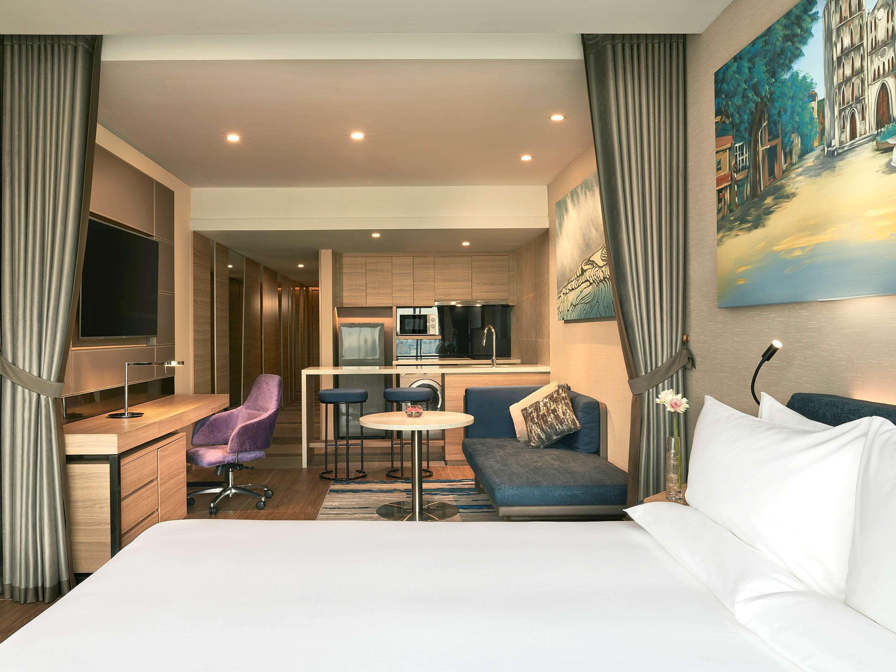 Novotel Hanoi Thai Ha Exterior photo