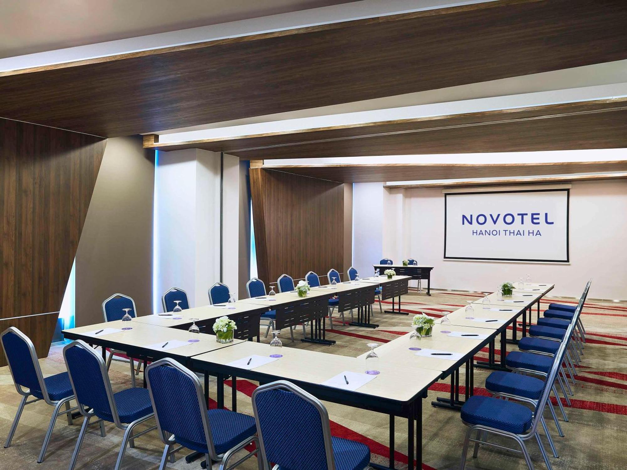 Novotel Hanoi Thai Ha Exterior photo